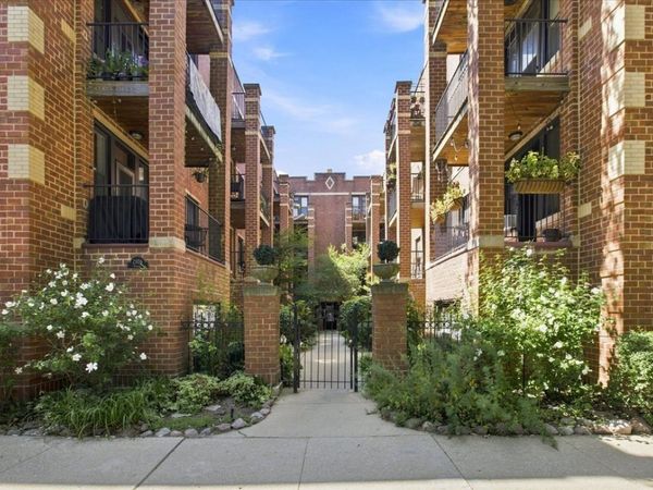 2116 N SEMINARY Avenue, Unit 26, Chicago, IL 60614