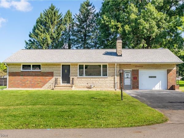 114 Keeferview Street NW, Navarre, OH 44662