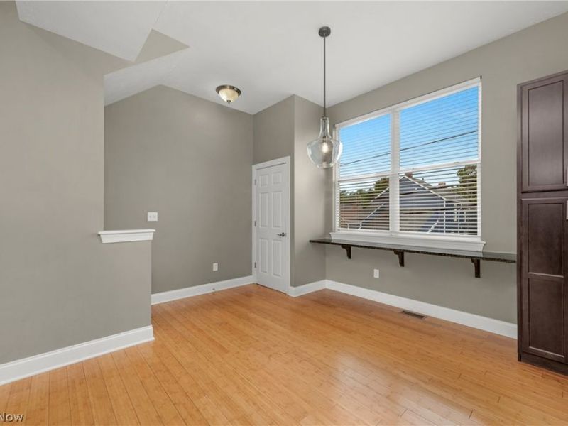 5512 Saint Stephens Court, Cleveland, OH 44102 Photo 14