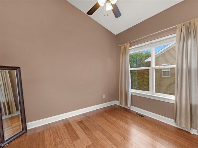 5512 Saint Stephens Court, Cleveland, OH 44102 Photo 23