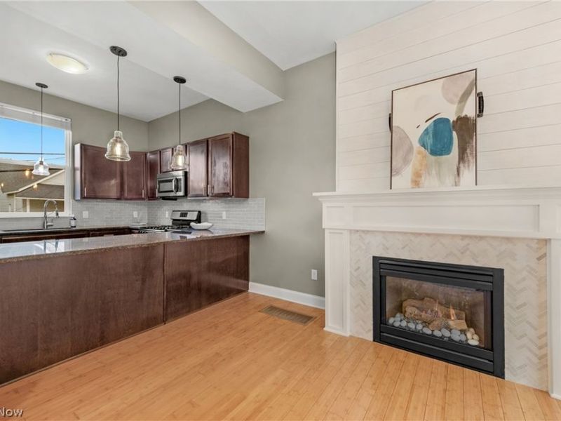 5512 Saint Stephens Court, Cleveland, OH 44102 Photo 8