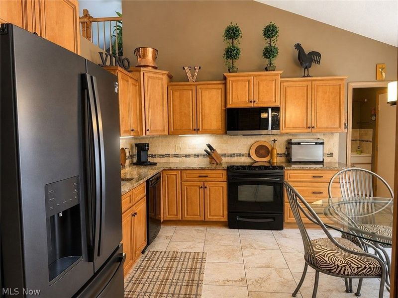12546 Woodberry Lane, Strongsville, OH 44149 Photo 9