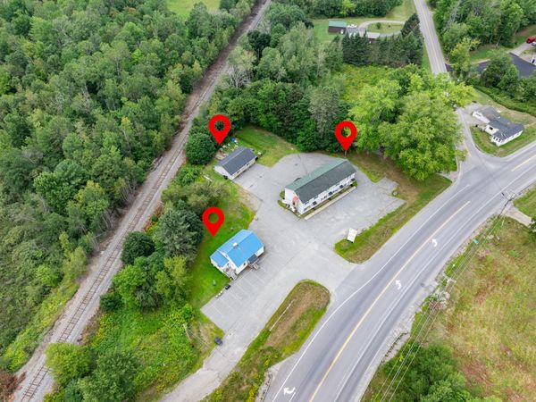 2120 US-2 , Hermon, ME 04401