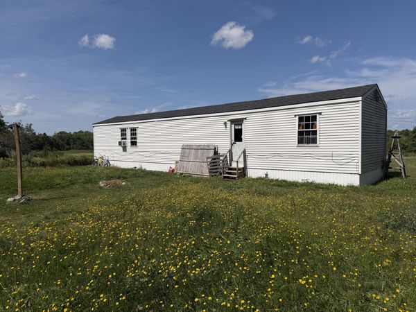 42 Booker Lane , Clinton, ME 04927