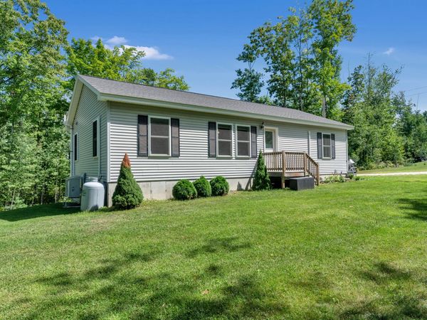 4 River View , Oxford, ME 04270