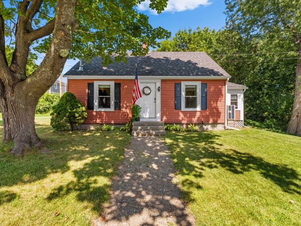 26 Ferry Street , Winterport, ME 04496