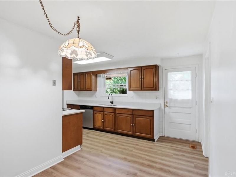 1032 Hyde Park Drive, Centerville, OH 45429 Photo 10