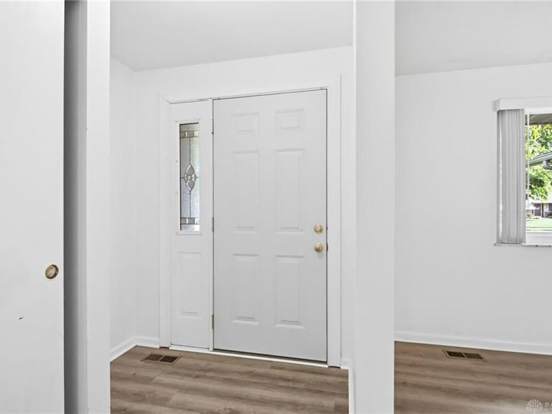 1032 Hyde Park Drive, Centerville, OH 45429 Photo 5