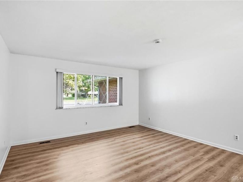 1032 Hyde Park Drive, Centerville, OH 45429 Photo 6