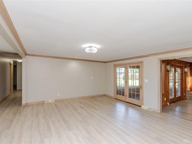 4150 Burning Tree Drive, Kettering, OH 45440 Photo 9