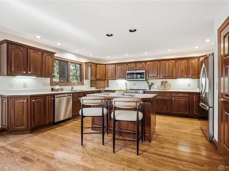 2535 S Creek Circle, Spring Valley Township, OH 45370 Photo 10