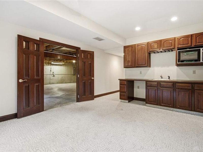 2535 S Creek Circle, Spring Valley Township, OH 45370 Photo 42