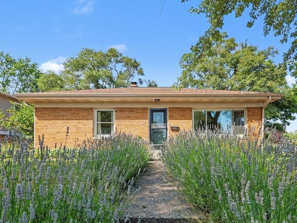 549 Colfax Avenue, Grand Haven, MI 49417