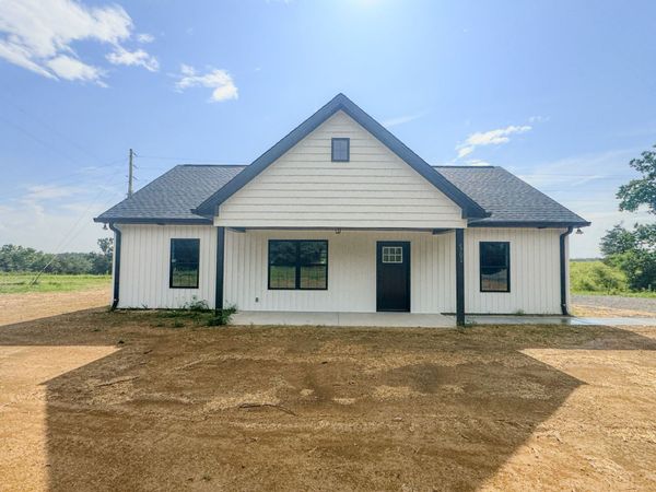 4701 Scottsville Rd , Lafayette, TN 37083
