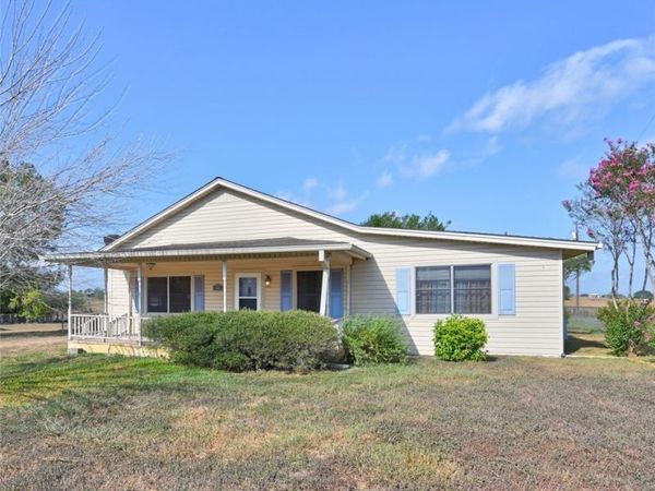 1134 State Higway 95, Shiner, TX 77984