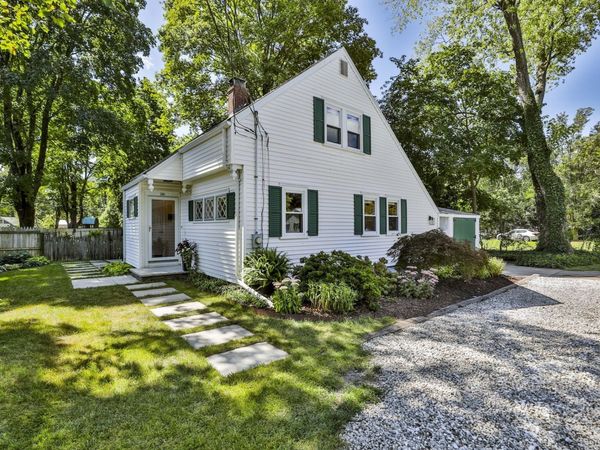 381 Willow St, Mansfield, MA 02048
