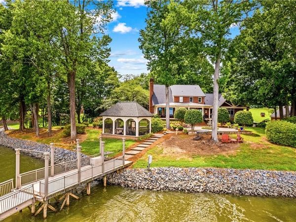 810 Fox Hollow Lane , Salisbury, NC 28146