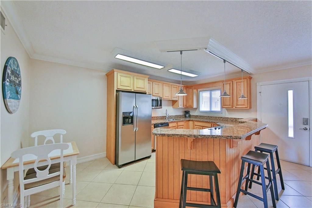 1100 Gulf Shore Blvd N, Unit 207, Naples, FL 34102 Photo