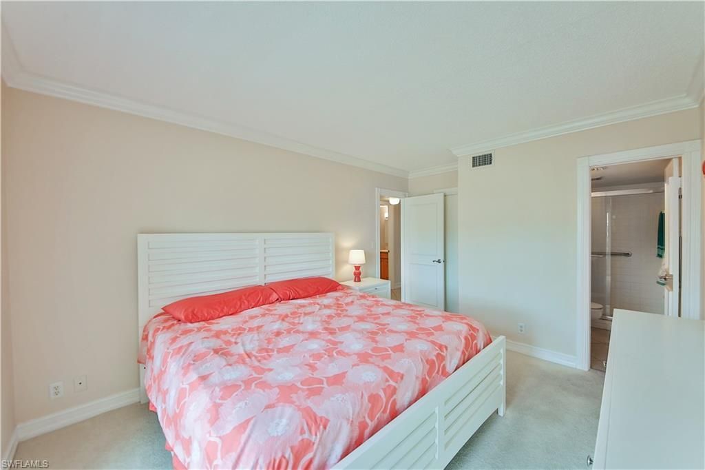 1100 Gulf Shore Blvd N, Unit 207, Naples, FL 34102 Photo