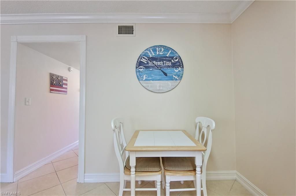 1100 Gulf Shore Blvd N, Unit 207, Naples, FL 34102 Photo
