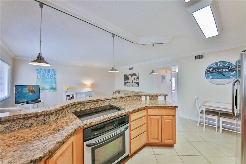 1100 Gulf Shore Blvd N, Unit 207, Naples, FL 34102 Photo