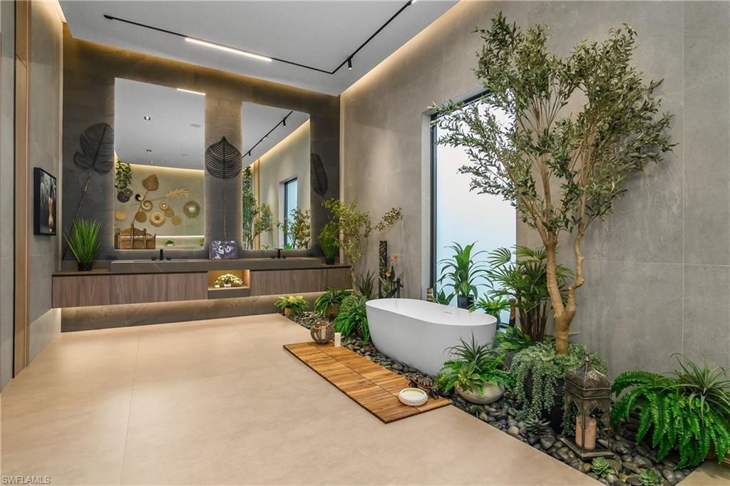 6616 Trail Blvd, Naples, FL 34108 Photo