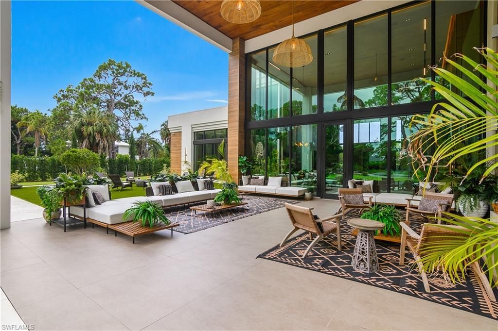 6616 Trail Blvd, Naples, FL 34108 Photo