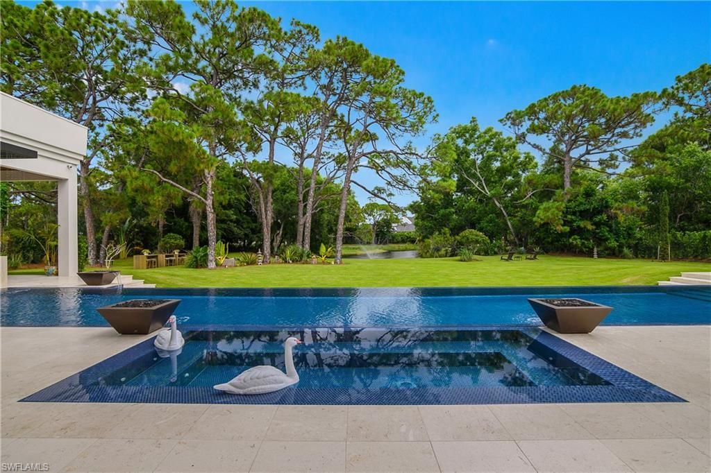 6616 Trail Blvd, Naples, FL 34108 Photo