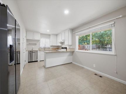 7225 Camel Rock Way, Citrus Heights, CA 95610 Photo