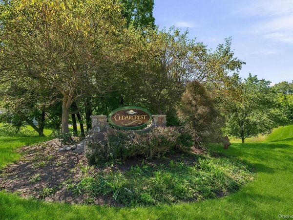 190 Country Club Drive, Florida, NY 10921