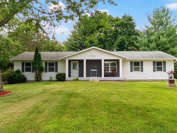 7791 N Honeysuckle Lane, Edgerton, WI 53534