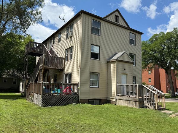 1306 3rd Avenue S, Fargo, ND 58103