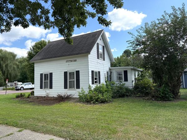 802 S Halvorson Street , Redwood Falls, MN 56283