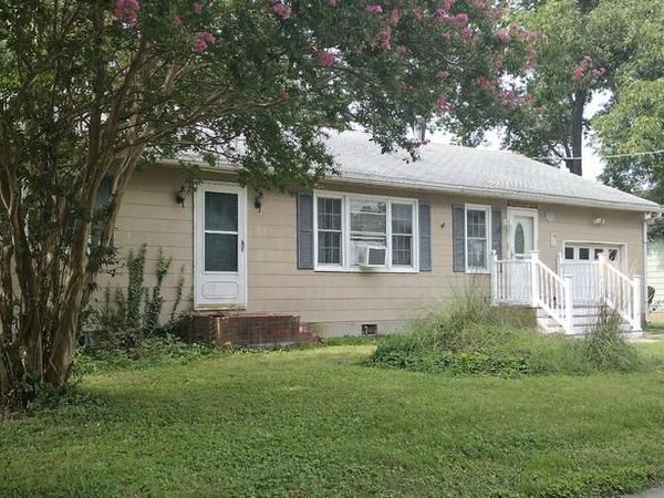 205 MIDDLE , VIENNA, MD 21869