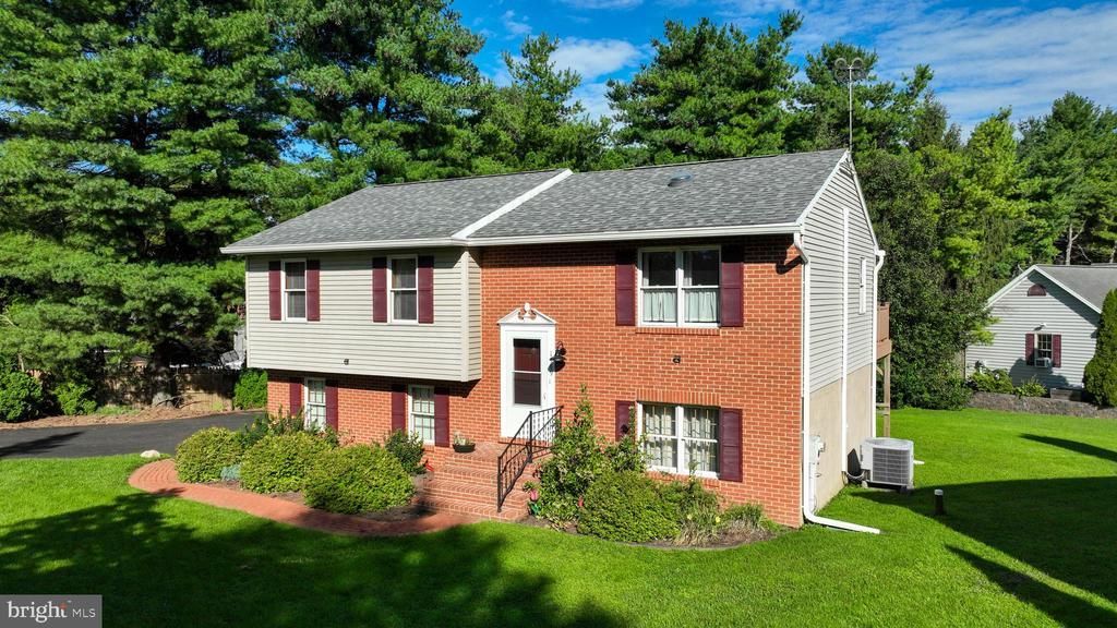 1189 RIDGE AVENUE, COLUMBIA, PA 17512