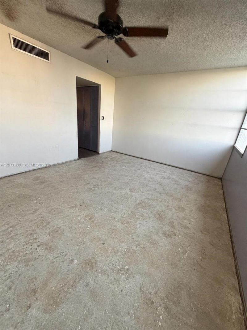 20500 W Country Club Dr, Unit 818, Aventura, FL 33180 Photo