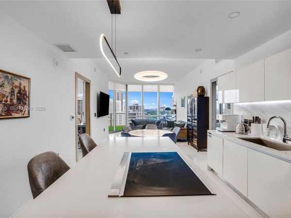 851 NE 1st Ave , Unit 1408, Miami, FL 33132