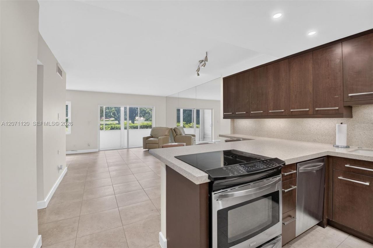5501 NW 2nd Ave , Unit 106, Boca Raton, FL 33487 Photo