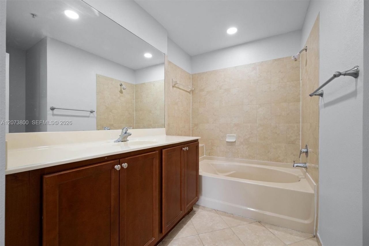 11503 NW 89th St , Unit 101, Doral, FL 33178 Photo