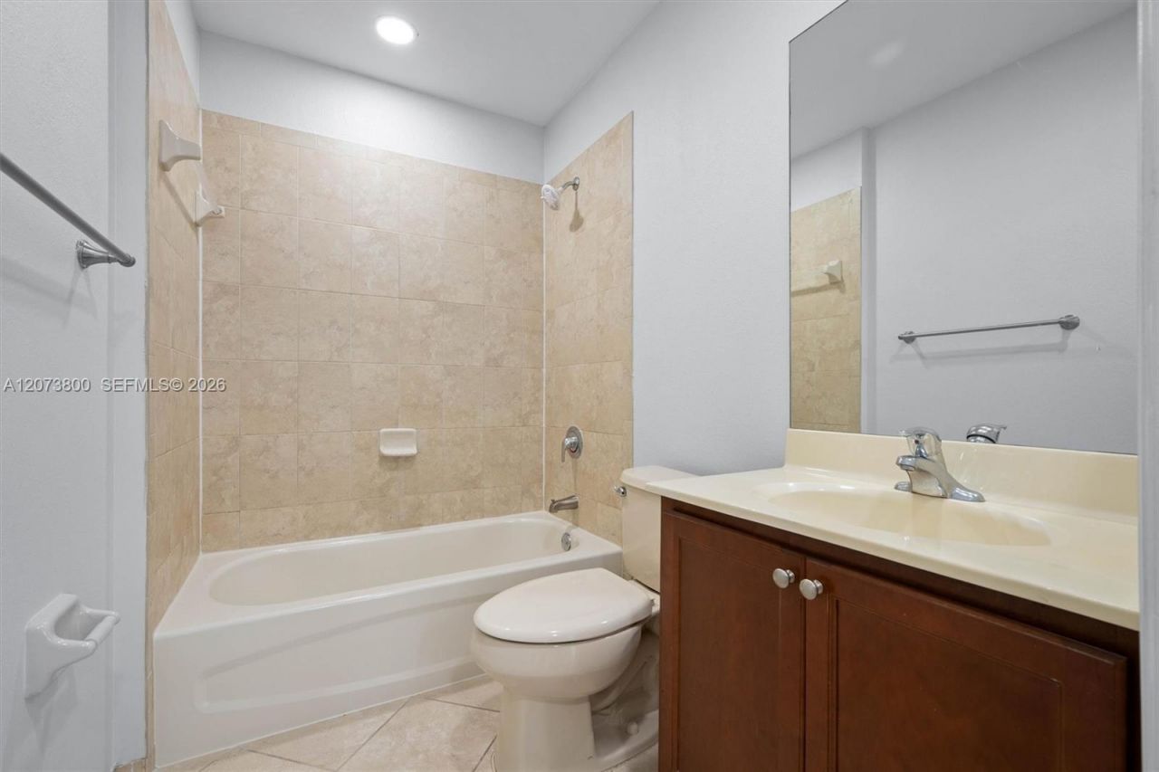 11503 NW 89th St , Unit 101, Doral, FL 33178 Photo