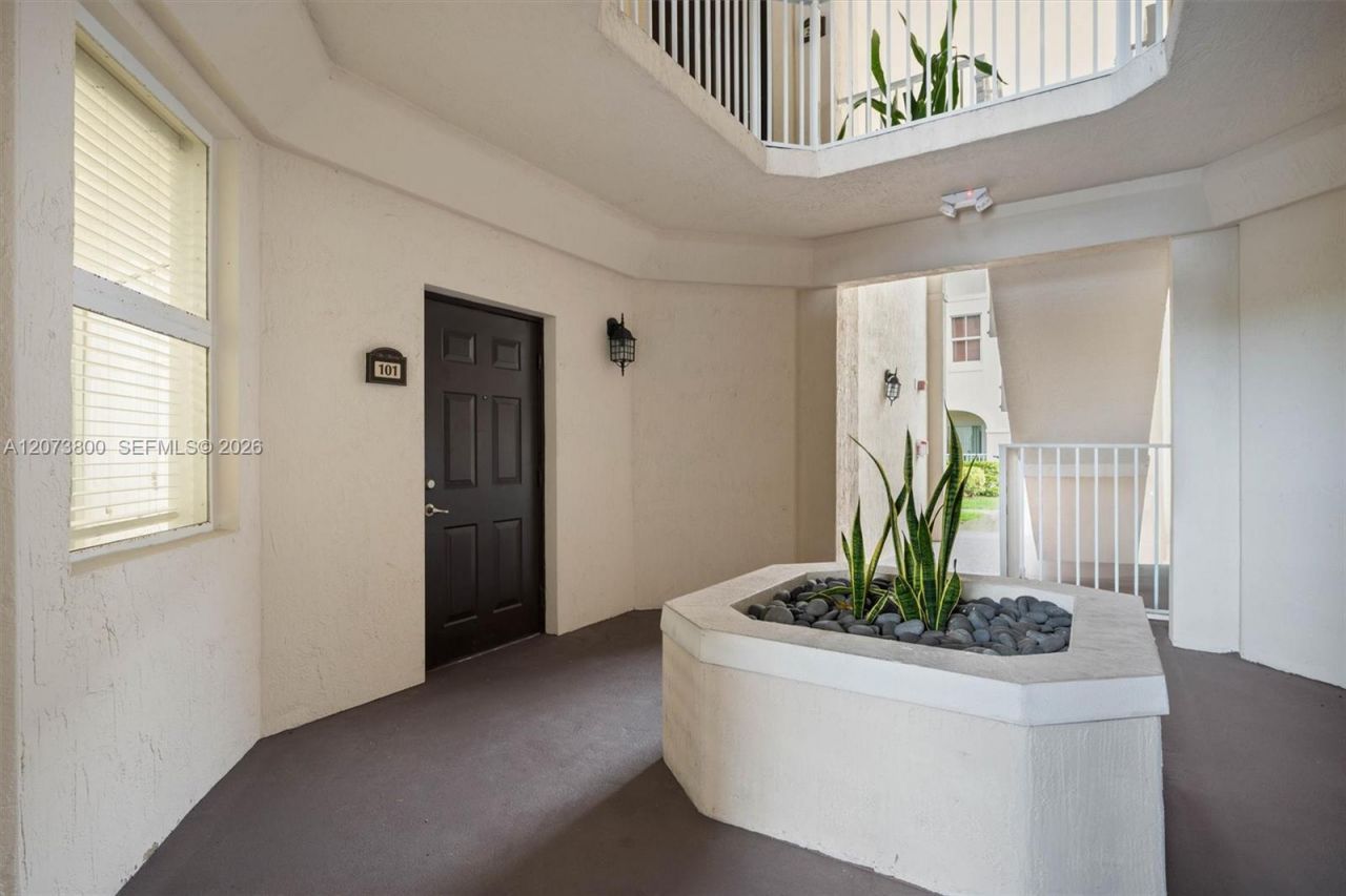 11503 NW 89th St , Unit 101, Doral, FL 33178 Photo