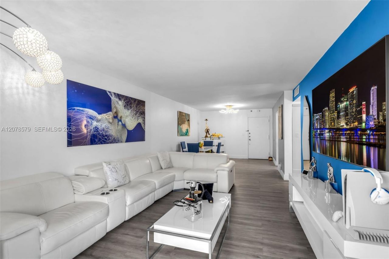 1825 W 44th Pl , Unit 401, Hialeah, FL 33012 Photo