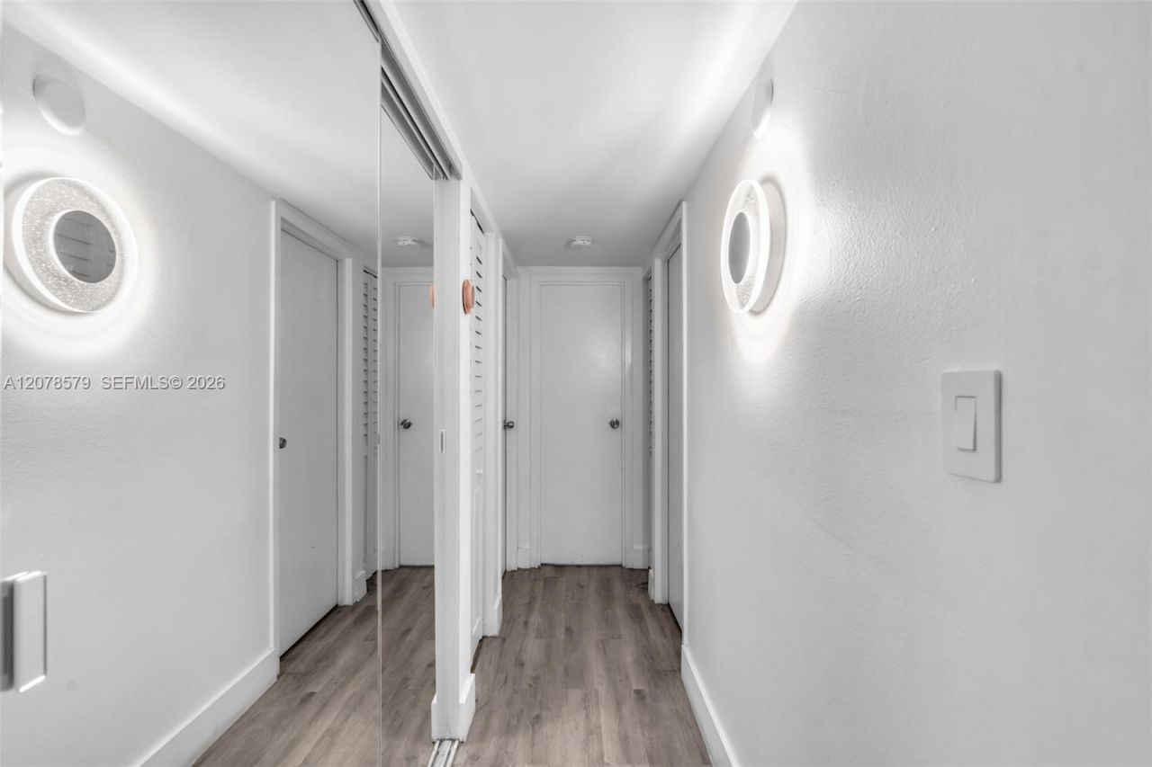 1825 W 44th Pl , Unit 401, Hialeah, FL 33012 Photo