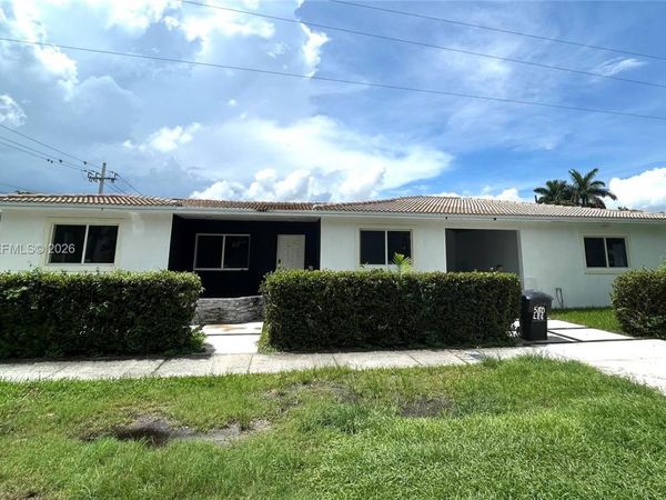 580 Lee Dr, Miami Springs, FL 33166