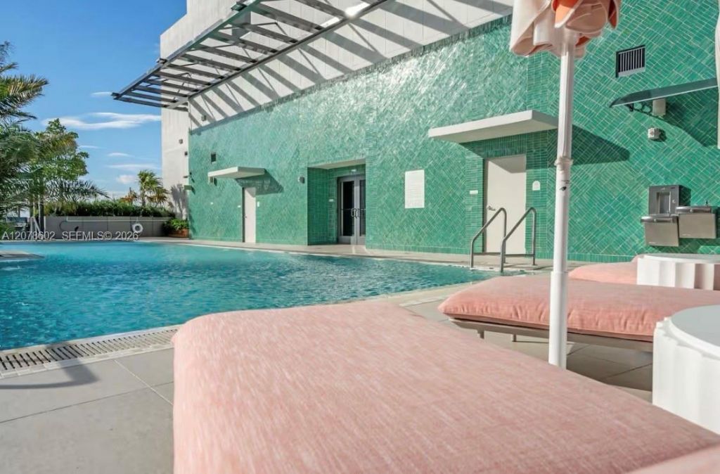 11 NE 6th St , Unit 1002, Miami, FL 33132 Photo