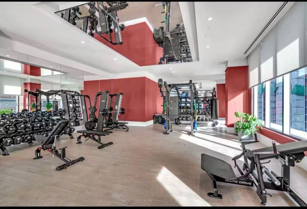 11 NE 6th St , Unit 1002, Miami, FL 33132 Photo