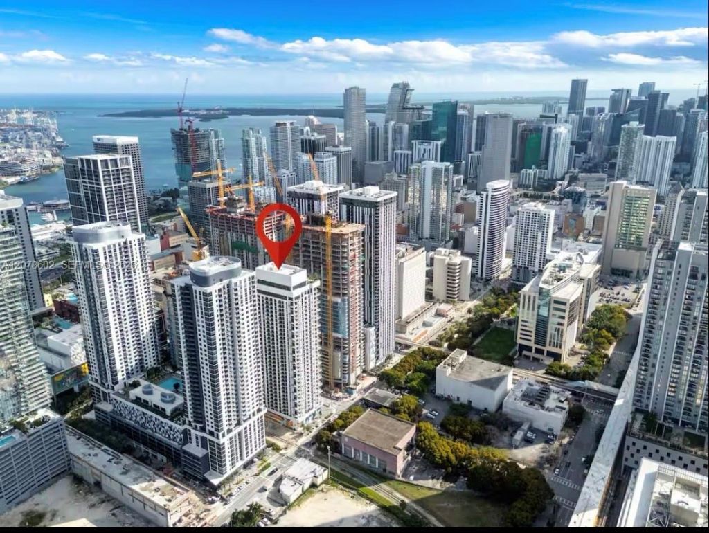 11 NE 6th St , Unit 1002, Miami, FL 33132 Photo
