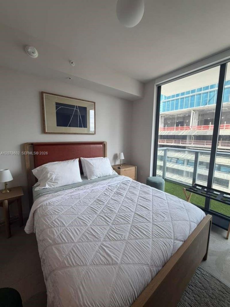 11 NE 6th St , Unit 1002, Miami, FL 33132 Photo
