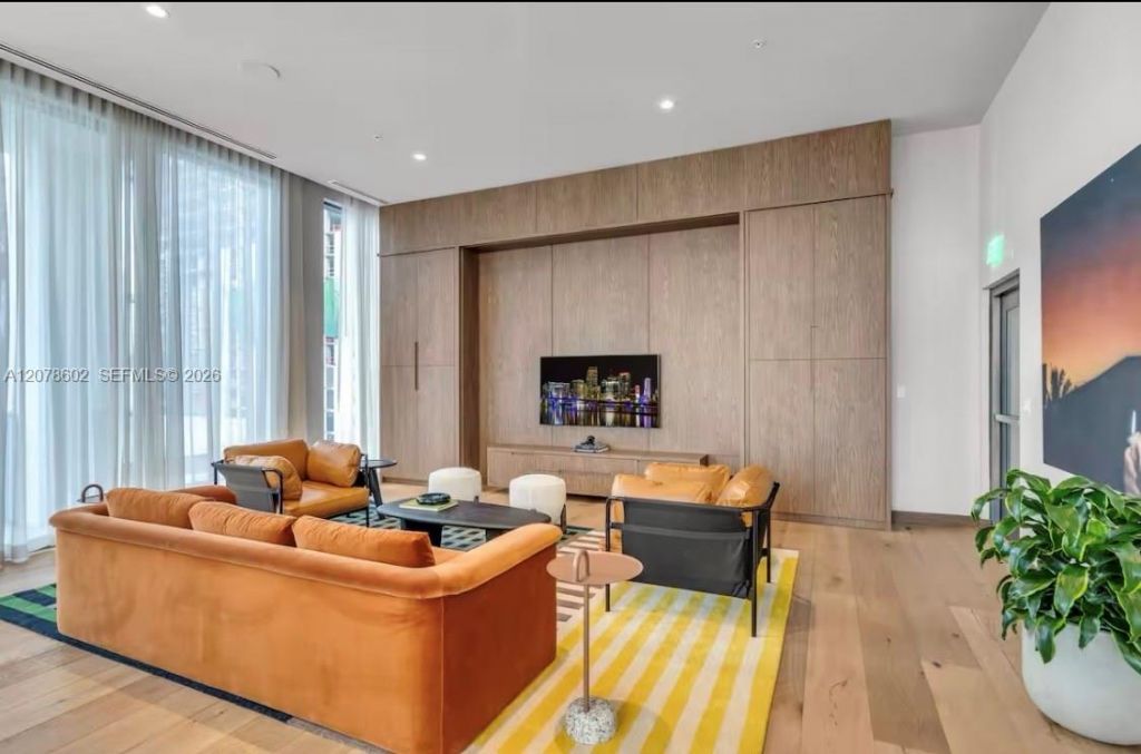 11 NE 6th St , Unit 1002, Miami, FL 33132 Photo