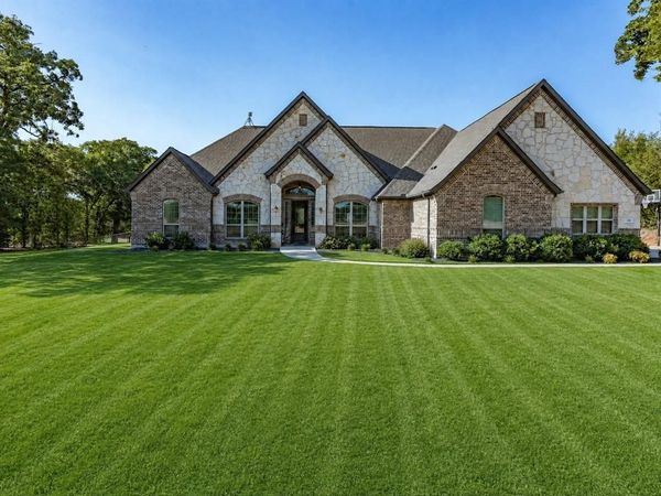 128 Paradise Oaks Court, Paradise, TX 76073